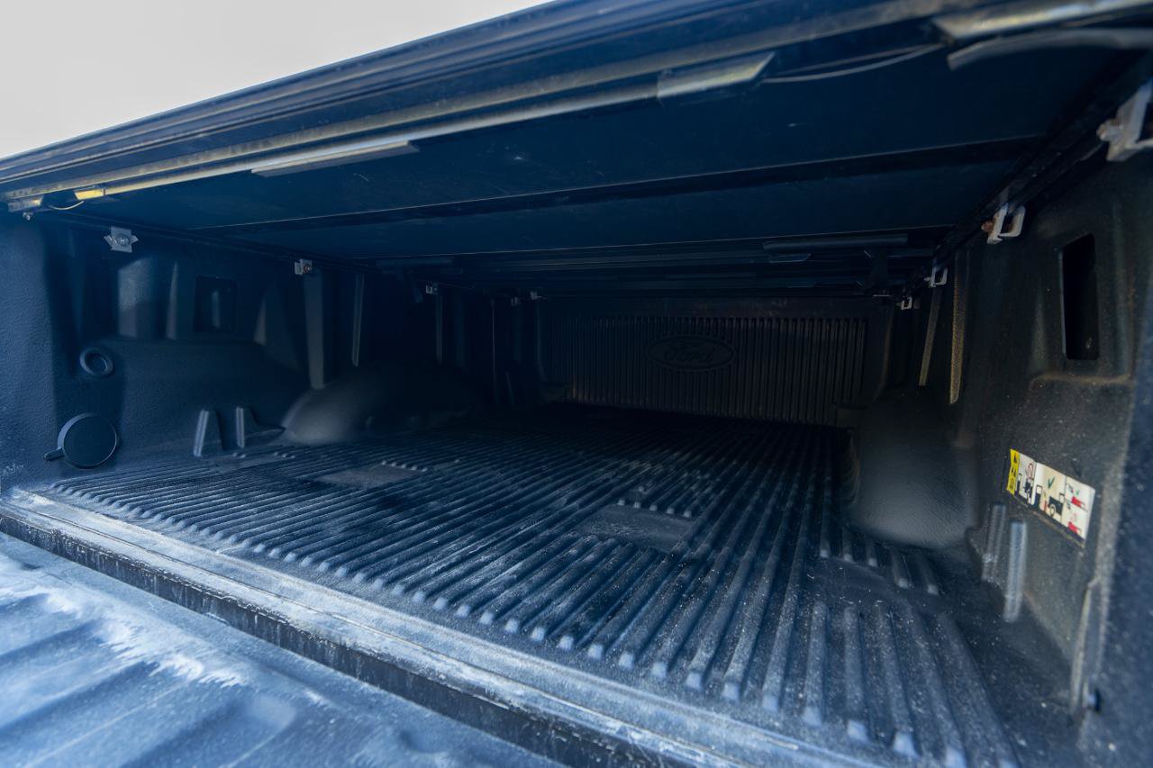 Used 2017 Ford F150 XLT AWD/4WD image 30