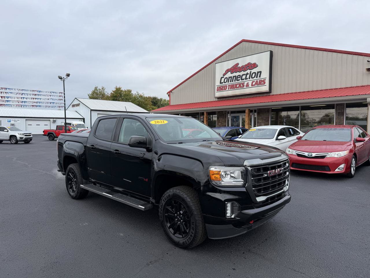 Used 2021 GMC Canyon AT4 AWD/4WD image 2