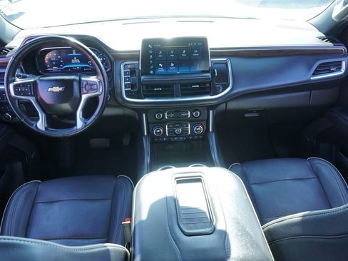 Certified 2024 Chevrolet Suburban Premier image 12