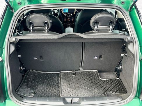 Used 2023 MINI Cooper 2-Door Hardtop image 25