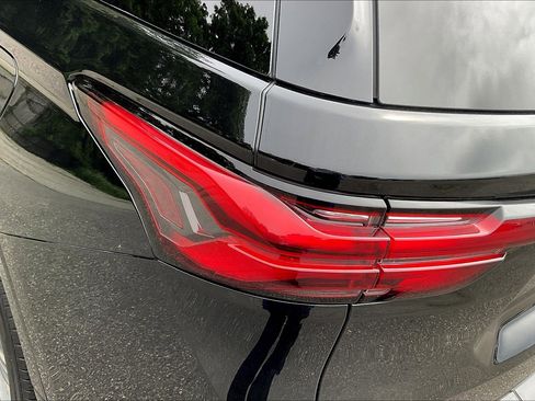 Used 2022 Chevrolet Traverse High Country image 29