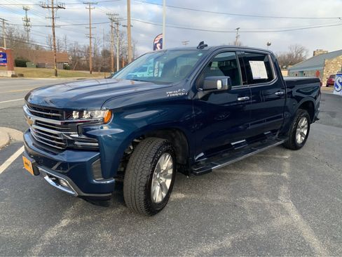 Used 2019 Chevrolet Silverado 1500 High Country w/ Safety Package II image 3