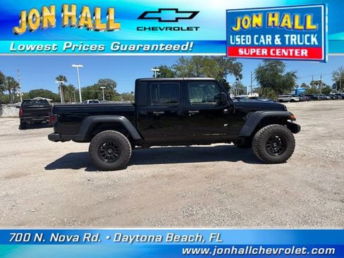 Used 2023 Jeep Gladiator Sport image 16