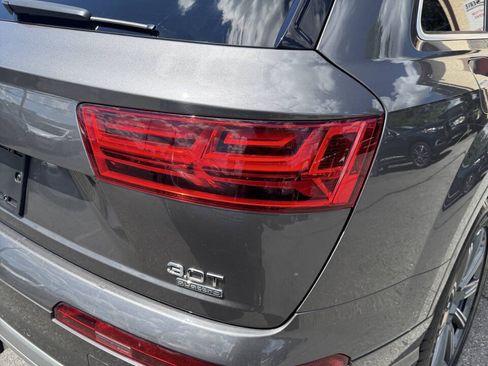 Used 2018 Audi Q7 3.0T Premium Plus w/ Premium Plus Package AWD/4WD image 16