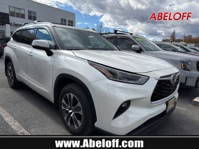 Used 2021 Toyota Highlander XLE