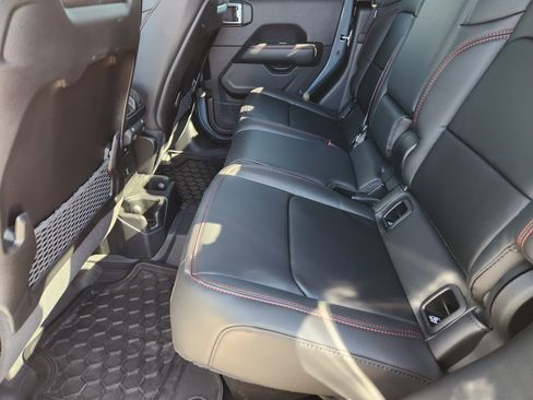 New 2026 Jeep Gladiator Rubicon AWD/4WD image 21