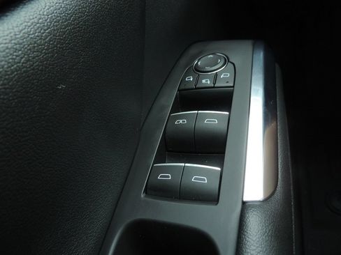 Used 2024 Chevrolet Traverse RS w/ LPO, Floor Liner Package FWD image 27