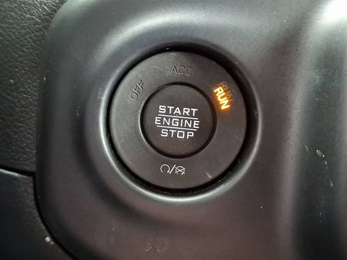 Used 2021 Jeep Wrangler Unlimited Sport AWD/4WD image 22