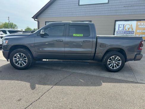 Used 2021 RAM 1500 Laramie w/ Sport Appearance Package AWD/4WD image 8