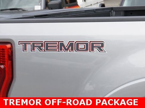 Certified 2021 Ford F250 Lariat w/ Tremor Off-Road Package image 7