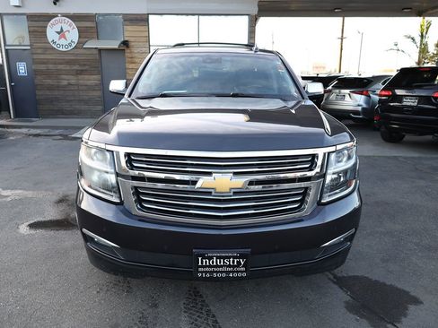 Used 2018 Chevrolet Suburban Premier image 3