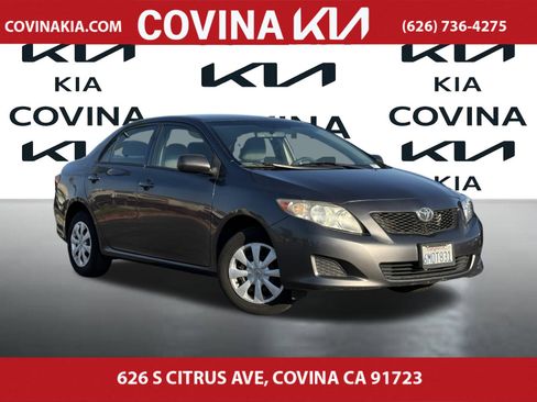 Used 2010 Toyota Corolla LE image 1
