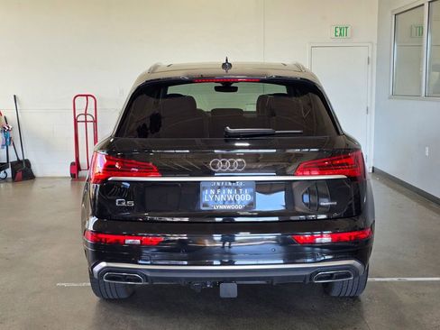 Used 2024 Audi Q5 e Prestige w/ Prestige Package image 5