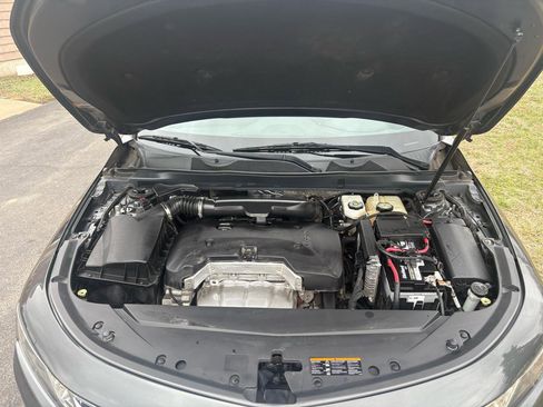 Used 2019 Chevrolet Impala LT image 7