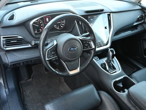 Used 2022 Subaru Outback Limited image 12