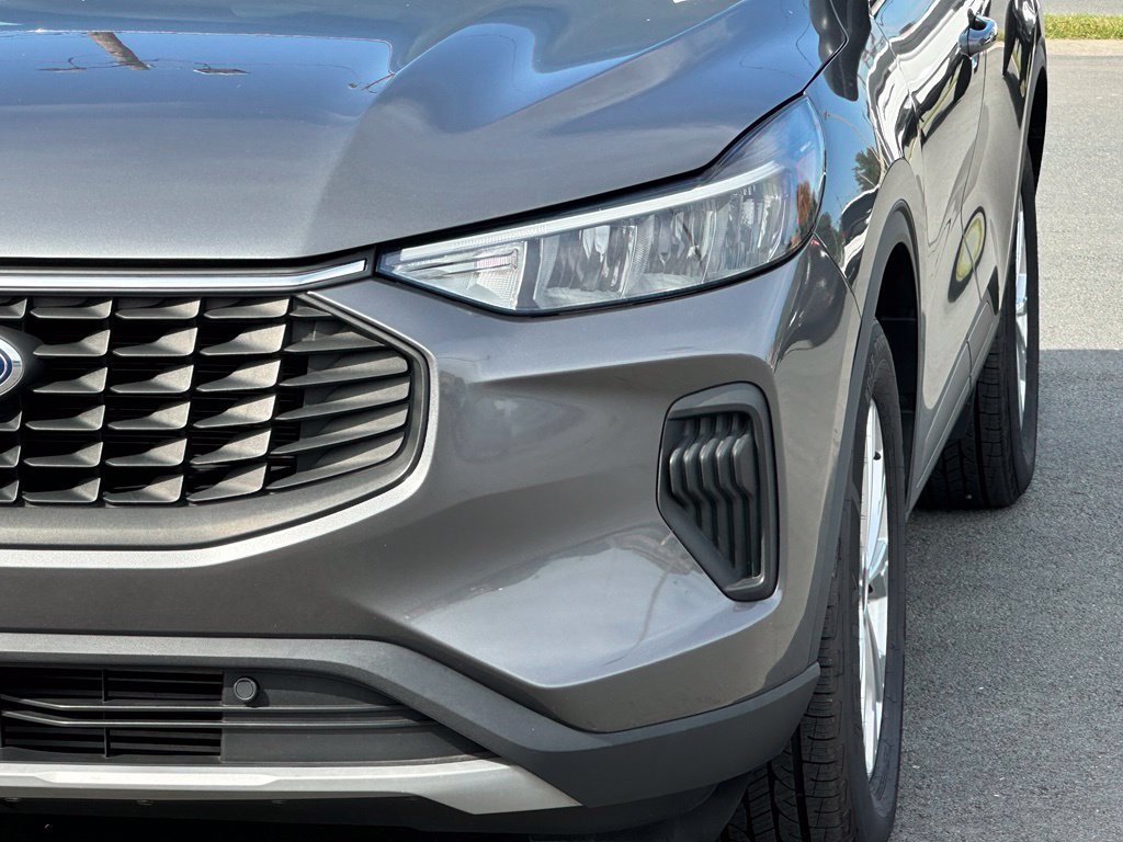 Used 2023 Ford Escape Active FWD image 40