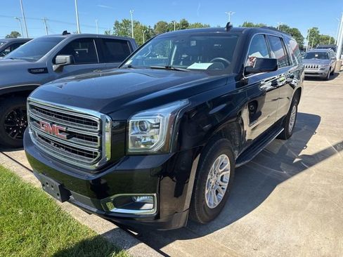 Used 2017 GMC Yukon SLT w/ Open Road Package AWD/4WD image 1