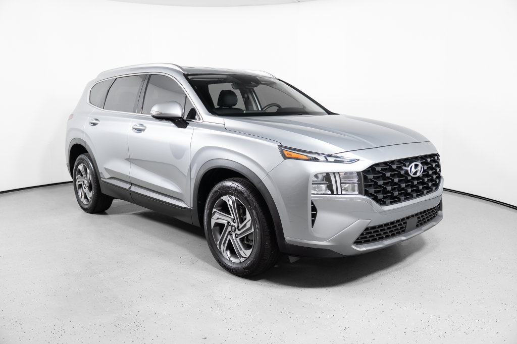 Used 2023 Hyundai Santa Fe SEL FWD image 2