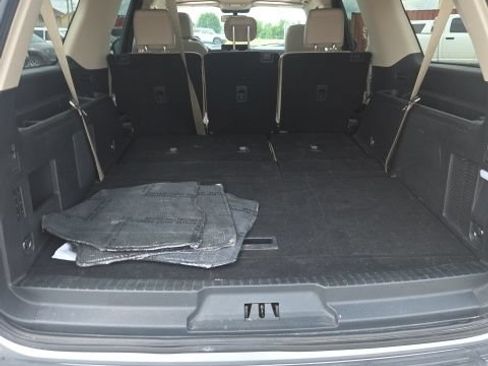 Used 2023 Ford Expedition Max Limited AWD/4WD image 31