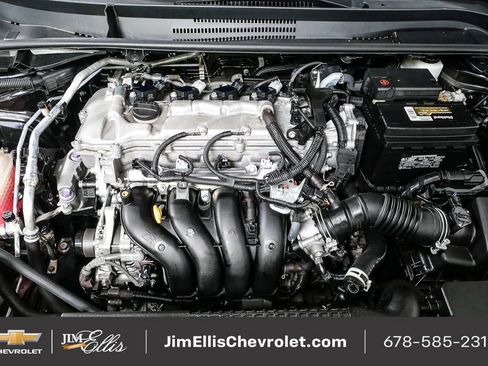 Used 2021 Toyota Corolla LE image 31