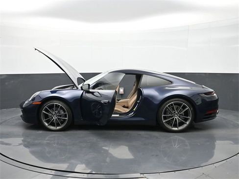 Used 2021 Porsche 911 Carrera image 25