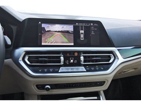 Used 2022 BMW 330i Sedan w/ Driving Assistance Package image 20