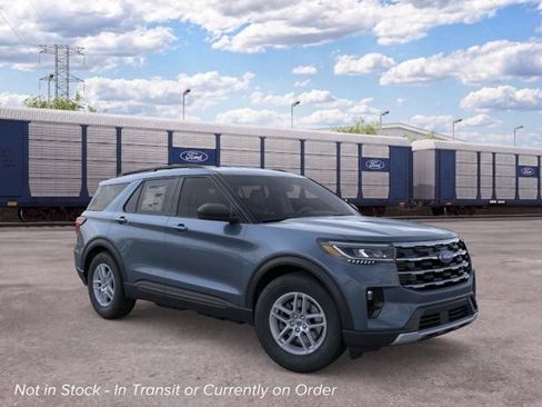 New 2026 Ford Explorer Active RWD image 7