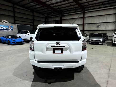 Used 2023 Toyota 4Runner SR5 Premium w/ Moonroof Package AWD/4WD image 6