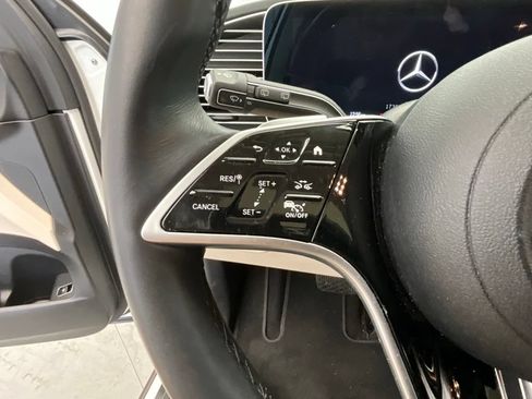 Used 2024 Mercedes-Benz GLS 450 4MATIC image 12