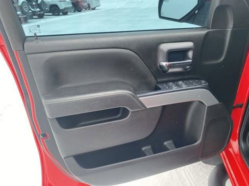 Used 2018 Chevrolet Silverado 1500 LT image 25