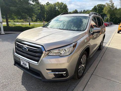 Used 2019 Subaru Ascent Limited AWD/4WD image 3