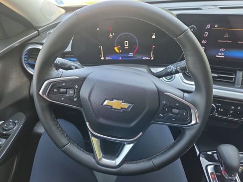 Used 2026 Chevrolet Trax LT w/ Driver Confidence Package FWD image 18
