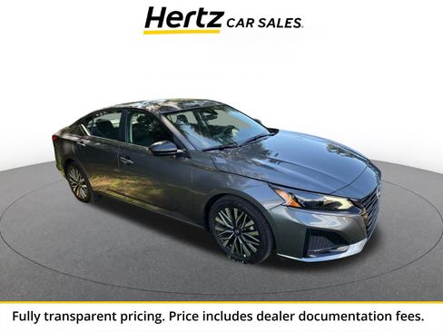 Used 2026 Nissan Altima 2.5 SV FWD image 1