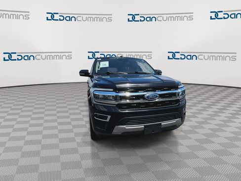 Used 2024 Ford Expedition Max Limited AWD/4WD image 3