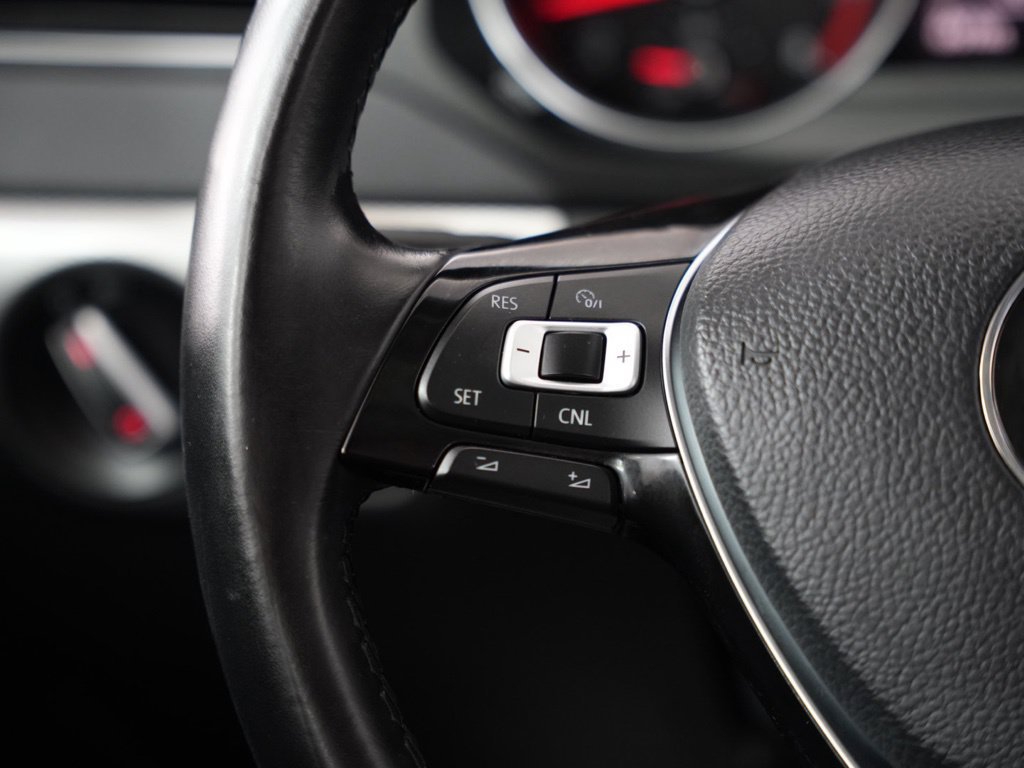 Used 2017 Volkswagen Jetta SE FWD image 12