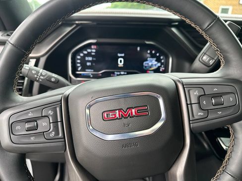 Used 2025 GMC Sierra 2500 AT4 w/ AT4 Premium Plus Package AWD/4WD image 24