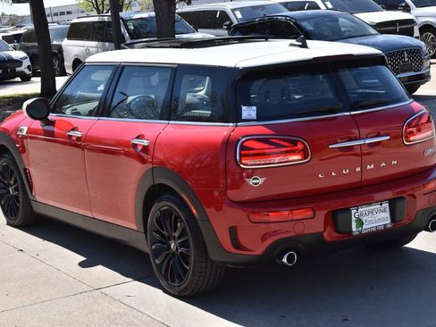 Used 2024 MINI Cooper Clubman S w/ Signature Upholstery Package image 10