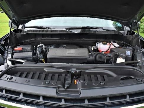 Used 2021 Chevrolet Silverado 1500 LT AWD/4WD image 18