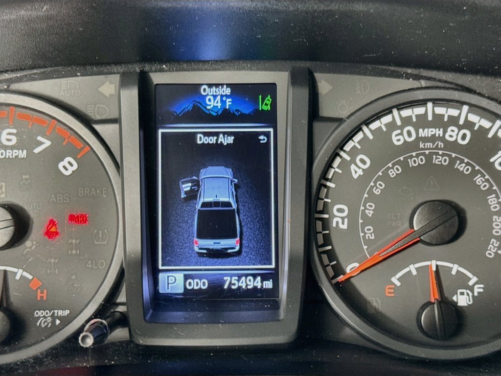 Used 2022 Toyota Tacoma SR w/ SR Convenience Package RWD image 15
