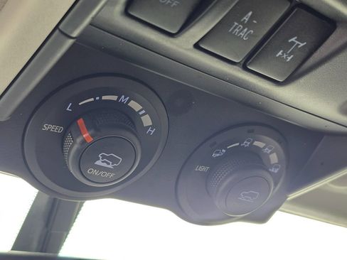 Used 2014 Toyota 4Runner Trail Premium image 41