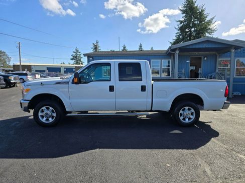 Used 2015 Ford F250 XLT image 2