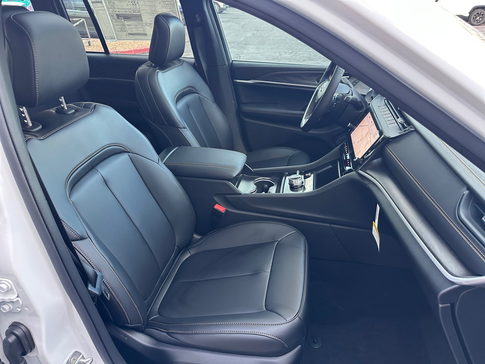 New 2026 Jeep Grand Cherokee Limited AWD/4WD image 31