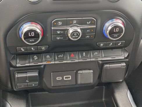 Used 2021 GMC Sierra 1500 AT4 AWD/4WD image 23