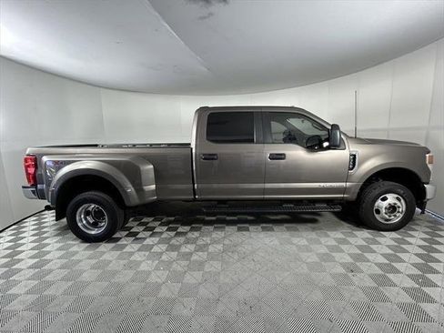 Used 2022 Ford F350 XL w/ STX Appearance Package image 5