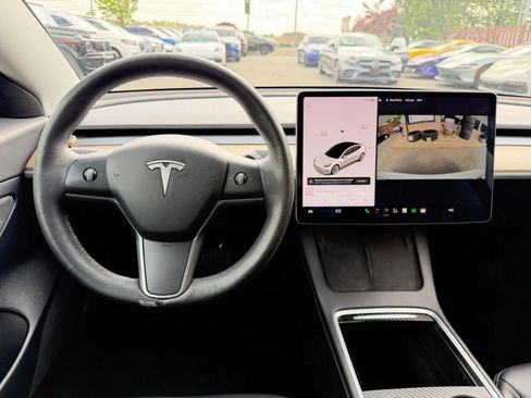 Used 2021 Tesla Model 3 Standard Range Plus RWD image 19