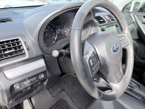 Used 2016 Subaru Forester 2.5i Touring w/ Eyesight & Navigation System image 14