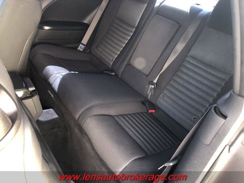 Used 2013 Dodge Challenger R/T image 15