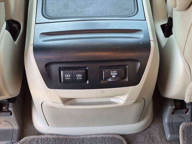 Used 2019 Toyota Sienna XLE Premium FWD image 17
