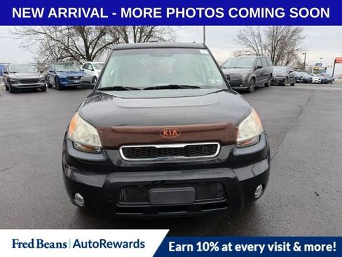 Used 2011 Kia Soul ! image 2