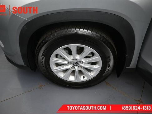 Used 2024 Toyota Grand Highlander AWD image 40